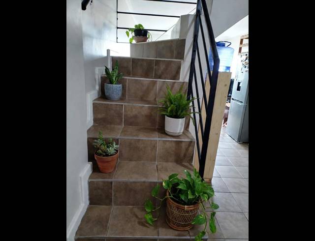2 BEDROOM PROPERTY TO RENT IN UITZICHT